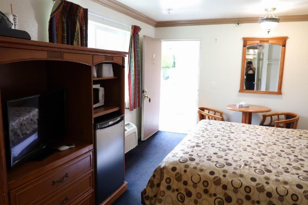 Lambert Inn image 12